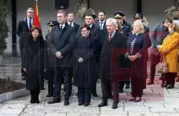 Положување цвеќе по повод 153-годишнината од раѓањето на македонскиот револуционер Гоце Делчев null