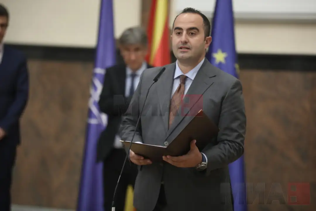 Јетон Шаќири