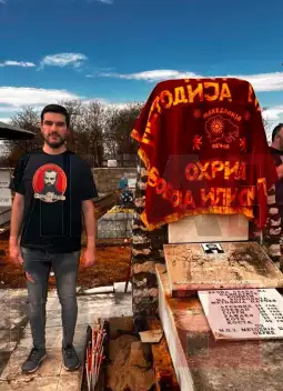 Михаил Патчев до гробот на својот прапрадедо