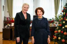 Гордана Сиљановска Давкова, Анџела Прајс Агелер