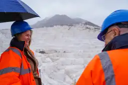 Сања Божиновска посета Мермерен Комбинат Прилеп