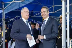 воена парада Солун