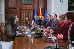 Гаши - Ким Донгбае