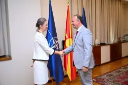 Гаши и Михалкова Шутиакова