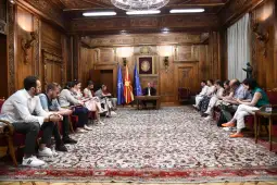 брифинг на Гапши со новинари