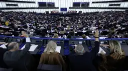 Европратениците претпладнево ќе гласаат за извештајот за Србија, кој по гласањето ќе има форма на резолуција, што не е правно обврзувачка.