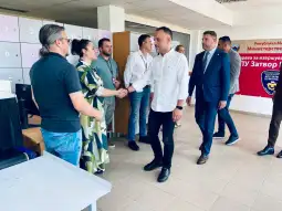 Арбен Фетаи затвор Куманово Заменик претседателот на Владата задолжен за политики за добро владеење Арбен Фетаи, денеска го посети Затворот во Куманово, каде што беше пречекан од директорот на Управата за извршување на