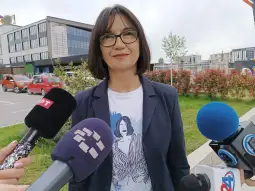 Билјана Божиновска - Здружение на приватни аптеки Здружението на приватни аптеки на Република Северна Македонија бара изземање на аптеките од новиот Правилник за објавување цени на стоки од 3 април годинава, нагласи за време на денешната изј