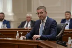 Мицкоски: Деновиве лично ќе се информирам од Кошта дали Софија прифатила евентуална средба на Самитот на НАТО во Хаг Премиерот Христијан Мицкоски денеска изјави дека до моментов нема потврда дека ќе има средба на македонска и бугарска делегација на маргините на Самитот на НАТО во Хаг, овој месец, но напомен