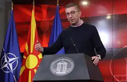 Мицкоски: Засега не се планира зголемување на буџетскиот дефицит Премиерот Христијан Мицкоски вели дека и покрај мерките кои се преземаат за ублажување на последиците од кризата и се во полза на граѓаните, но, можат да го намалат приливот во Буџетот, Влада