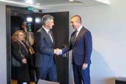 Kryeministri Hristijan Mickoski, në kuadër të vizitës së tij në Bruksel, u takua me homologun e tij kroat, Andrej Plenkoviq, në margjinat e Kongresit të Partisë Popullore Evropiane.