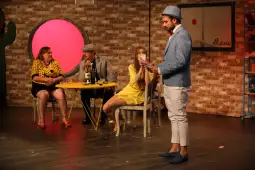 Кец на десетка мнт претстава