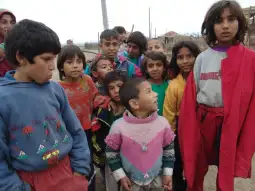 Роми деца Над 450 деца Роми чии што семејства се во социјален ризик се ослободени од плаќање партиципација за посетување на градинка, во рамки на блок дотациите што локалните самоуправи ги добиваат од