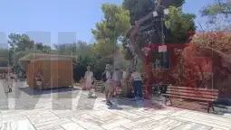 Акропол туристи Атина