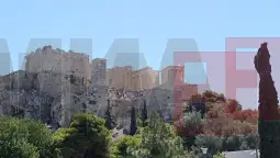 Акропол туристи Атина