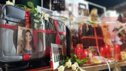 Со куфери на кои беа поставени фотографии на загинатите, со свеќи и бели ружи, со солзи во очите, но и со низа прашања, роднините на жртвите во железничката несреќа кај месноста Темпи во Грци