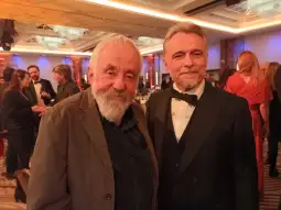 мони дамевски и мајк ли