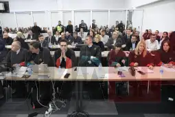 Основниот кривичен суд Скопје на почетокот на денешното судење за трагедијата во дискотеката „Пулс“ во Кочани одлучи постапката за овој предмет да се спои со постапката против сопственикот на