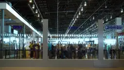 аеродром-патници Термо-камера функционира и на скопскиот аеродром, како и на другите аеродроми во регионот, за да регистрира дали некои патници кои долетуваат од Дубаи или Истанбул – места кои имаат директна