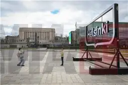 Судот во Финска денеска пресуди дека двајца новинари од најголемиот дневен весник „Хелсингин Саномат“ се виновни за објавување тајни воени податоци во редок казнен случај на ограничување на с