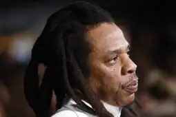 Шон Кори Картер се надева дека „календарот и географијата“ ќе му помогнат против тужбата, пренесува „Јаху ентертејнмент“.