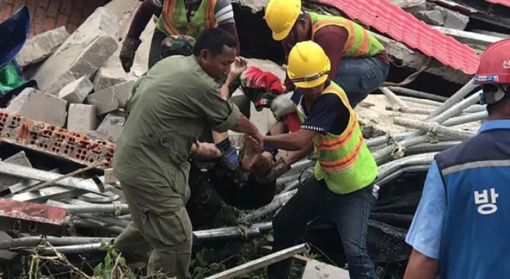 Се урна зграда во Камбоџа, двајца загинати, 17 повредени