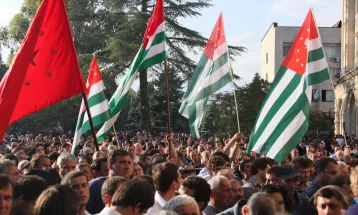 Протести во Абхазија, демонстрантите бараат оставка од претседателот Хаџимба