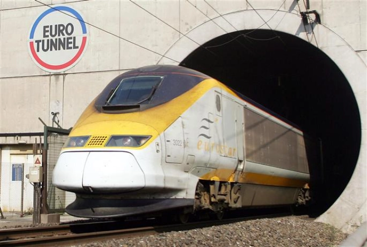 Доцнат возовите под Ламанш поради дефект кај Евротунелот