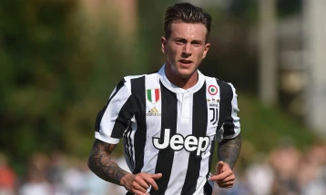 Бернардески: Горд сум што ме бара Барселона, но веќе играм за врвен клуб