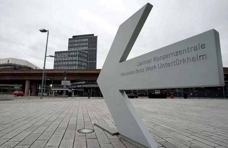 Германскиот автомобилски гигант Дајмлер планира да укине 15.000 работни места
