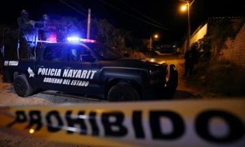 Десет лица загинаа во судир на мексикански нарко картели