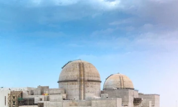 ОАЕ дозволија да почне со работа првата нуклеарна централа во арапскиот свет