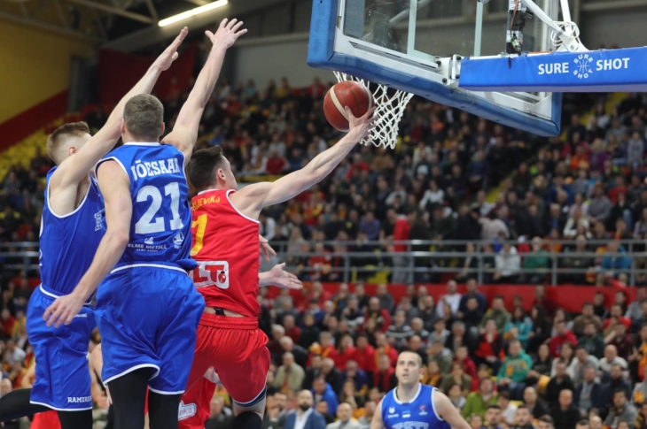 Македонските кошаркари немоќни против Естонија