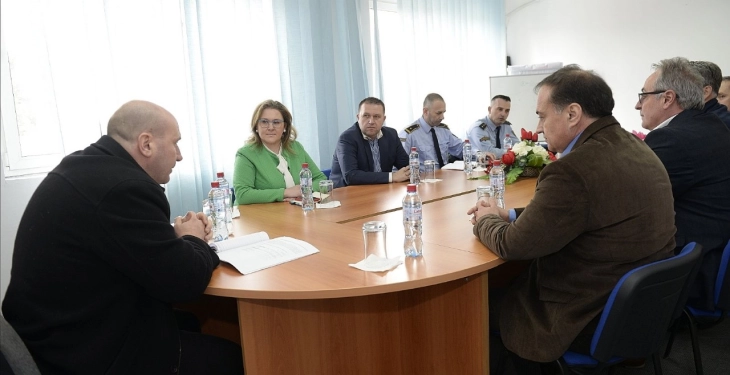 Дополнителниот заменик министер Петровска во посета на СВР Велес