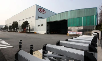 Киа го прекинува производството во три фабрики во Кореја