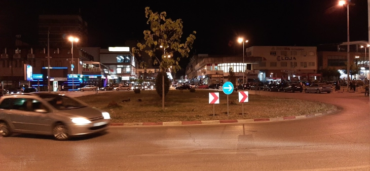 Едно лице повредено по расправија пред локал во Тетово