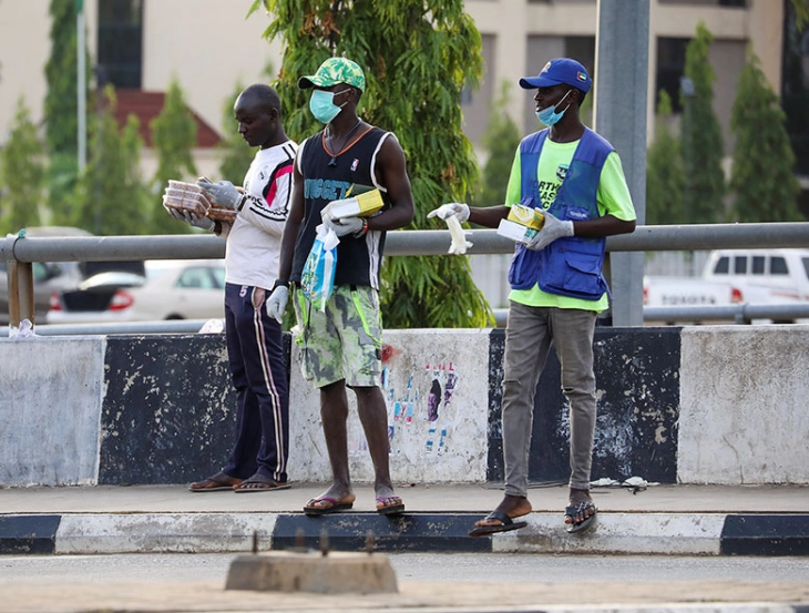 Карантин од 14 дена за повеќето Африканци би значело гладување