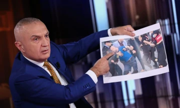 Мета повика на обединет фронт за враќање на демократијата