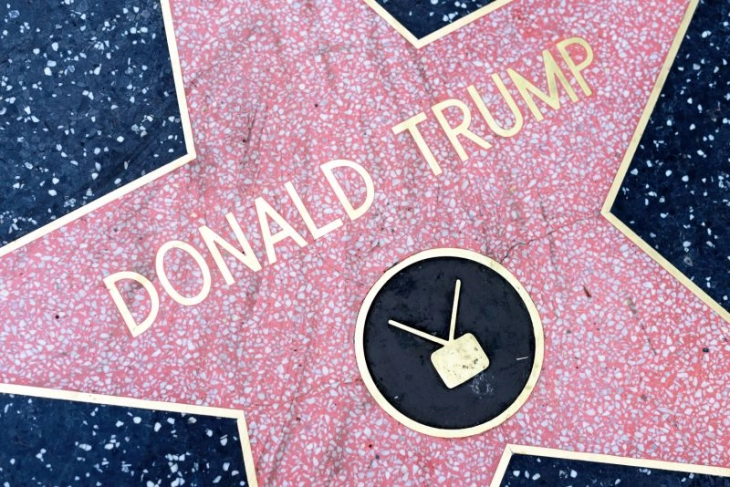 Ѕвездата на Доналд Трамп во Холивуд, повторно вандализирана