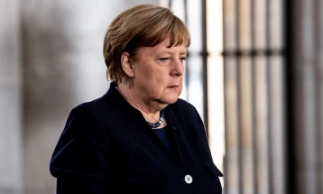 Меркел го претстави пред Бундестагот планот за претседателство со Советот на ЕУ