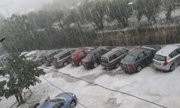 Невреме и град во Далмација, температурата падна за 12 степени