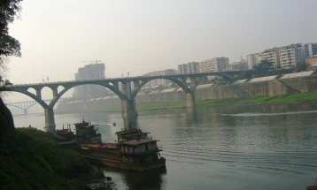 Во југозападна Кина се удавија осум деца во река
