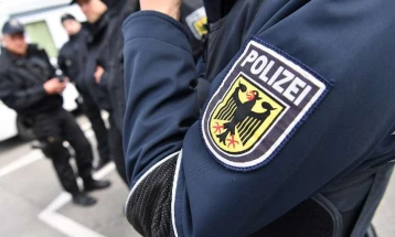 Германската полиција претресува куќи на десничарските групи