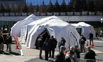 САД: Влошување во 36 држави, Флорида можно ново жариште на Ковид-19