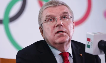 Томас Бах ги повика владите да помогнат во обновувањето на спортот по пандемијата