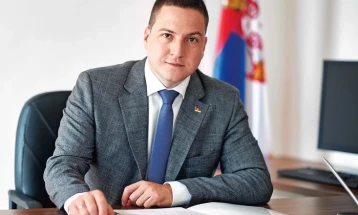 Српскиот министер за државна администрација позитивен на коронавирусот