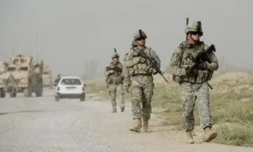 Осуммина војници загинаа во напад на бомбаш самоубиец во Авганистан