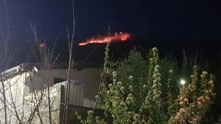 Пожар над Арачиново, гори депонијата