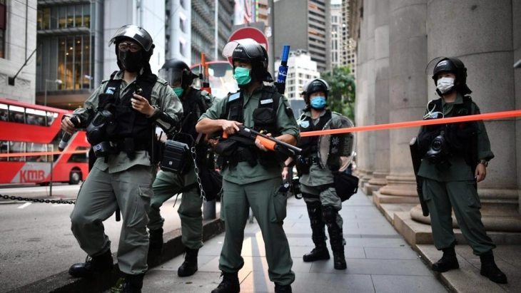 Хонгконг: Четири лица уапсени поради кривични дела кон новиот закон