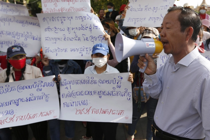 Во Камбоџа уапсен синдикален лидер поради коментар за Виетнам